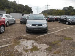 Grau Gebraucht 2004 VW Touran Trendline Van / Kleinbus | 1.700 € (Guter Preis)