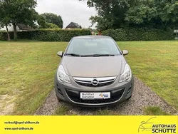 Grau Gebraucht 2013 Opel Corsa Selection Limousine | 7.380 € (Teuer)