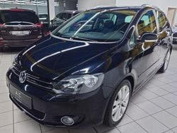Schwarz Gebraucht 2011 VW Golf Plus Cross Style Van / Kleinbus | 10.980 € (Teuer)