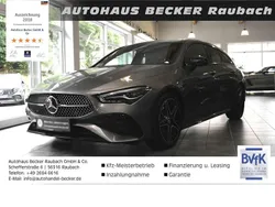 Mountaingraumetallic Gebraucht 2024 Mercedes CLA200 AMG Kombi | 31.490 € (Guter Preis)