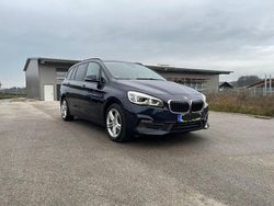 Blau Gebraucht 2019 BMW 218 Gran Tourer Performance Van / Kleinbus | 18.700 € (Teuer)