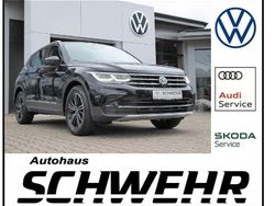 Schwarz Gebraucht 2022 VW Tiguan Elegance SUV | 26.790 € (Guter Preis)