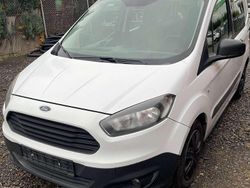 Weiß Gebraucht 2015 Ford Transit Kombi | 4.550 € (Guter Preis)