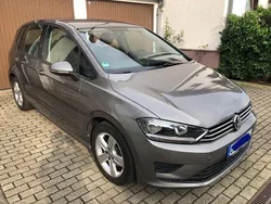 Grau Gebraucht 2015 VW Golf Sportsvan Comfortline Van / Kleinbus | 11.600 € (Guter Preis)