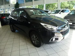 Schwarz metallic Gebraucht 2015 Hyundai ix35 Edition SUV | 13.900 € (Teuer)