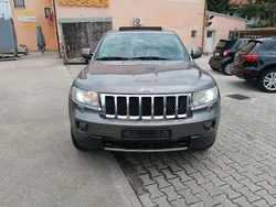 Grau Gebraucht 2011 Jeep Grand Cherokee Overland SUV | 7.880 € (Fairer Preis)