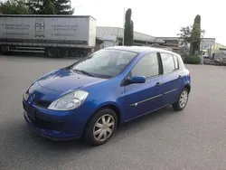 Blau Gebraucht 2007 Renault Clio II Kleinwagen | 1.950 € (Fairer Preis)