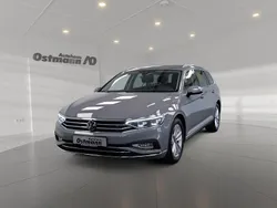 Grau Gebraucht 2023 VW Passat Elegance Kombi | 31.650 € (Fairer Preis)