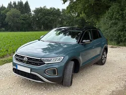 Blau Gebraucht 2023 VW T-Roc SUV | 27.900 € (Guter Preis)