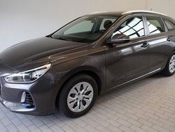 Grau Gebraucht 2018 Hyundai i30 Select Kombi | 11.990 € (Fairer Preis)