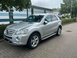 Silber Gebraucht 2009 Mercedes ML350 SUV | 12.900 €