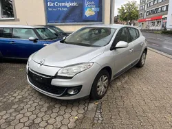 Grau Gebraucht 2012 Renault Mégane III Expression Limousine | 2.700 €