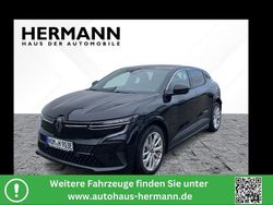 Black pearlschwarz metallic ( Gebraucht 2023 Renault Megane E-Tech Limousine | 28.212 €
