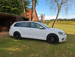 Weiß Gebraucht 2018 VW Golf VII Join Kombi | 16.000 € (Fairer Preis)