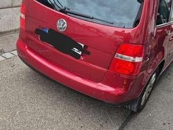Rot Gebraucht 2005 VW Touran Trendline Van / Kleinbus | 1.650 € (Guter Preis)