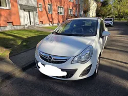 Weiß Gebraucht 2011 Opel Corsa Selection Kleinwagen | 3.300 € (Fairer Preis)