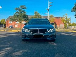 Grau Gebraucht 2016 Mercedes E250 Kombi | 15.500 € (Fairer Preis)