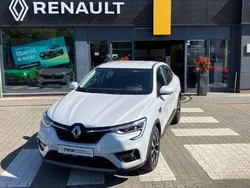 Weiß Gebraucht 2021 Renault Arkana Zen SUV | 22.990 € (Etwas zu teuer)