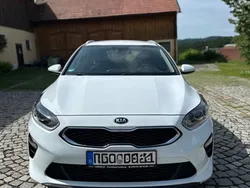 Weiß Gebraucht 2020 Kia Ceed Sportswagon Spirit Kombi | 15.300 € (Guter Preis)