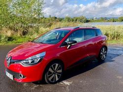 Rot Gebraucht 2014 Renault Clio IV Luxe Limousine | 10.999 € (Fairer Preis)