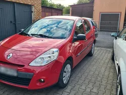 Rot Gebraucht 2011 Renault Clio II Limousine | 2.450 € (Fairer Preis)