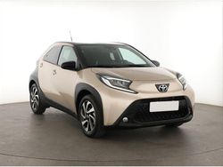Braun Gebraucht 2024 Toyota Aygo Business Edition Kleinwagen | 15.790 € (Fairer Preis)