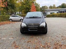 Schwarz Gebraucht 2000 Mercedes A190 Elegance Van / Kleinbus | 3.000 € (Etwas zu teuer)