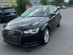 Schwarz Gebraucht 2015 Audi A3 Sportback Attraction Limousine | 6.499 € (Superpreis)