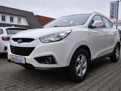 Weiß Gebraucht 2011 Hyundai ix35 Comfort SUV | 9.900 € (Etwas zu teuer)
