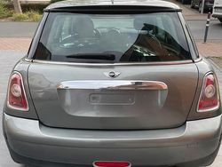 Grau Gebraucht 2009 Mini Cooper Kleinwagen | 1.850 €