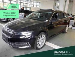 Schwarzmagic perleffekt Gebraucht 2022 Skoda Superb Style Kombi | 26.930 € (Fairer Preis)