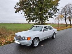 Weiß Gebraucht 1987 Mercedes S260 SE Limousine | 16.900 €