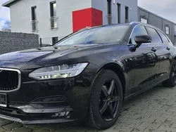 Schwarz Gebraucht 2018 Volvo V90 Momentum Kombi | 19.990 € (Guter Preis)