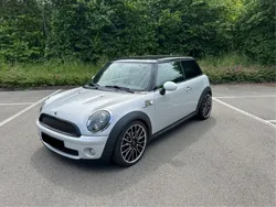Silber Gebraucht 2010 Mini Cooper Kleinwagen | 7.200 € (Fairer Preis)