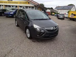 Grau Gebraucht 2016 Opel Zafira Tourer Edition Van / Kleinbus | 8.900 € (Fairer Preis)
