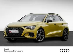 Gelb Gebraucht 2023 Audi A3 Sportback S-Line Limousine | 22.107 € (Guter Preis)
