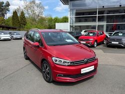 Rot Gebraucht 2021 VW Touran Highline Van / Kleinbus | 28.890 € (Fairer Preis)