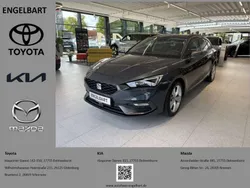 Dunkelblau Gebraucht 2021 Seat Leon FR Kombi | 23.490 € (Etwas zu teuer)