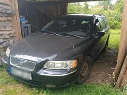 Schwarz Gebraucht 2007 Volvo V70 Kombi | 1.650 €