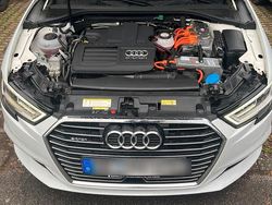 Weiß Gebraucht 2018 Audi A3 Sportback e-tron Kleinwagen | 21.250 € (Fairer Preis)