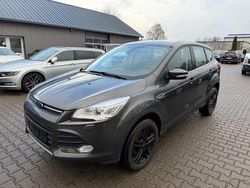 Grau Gebraucht 2016 Ford Kuga Trend SUV | 6.800 €