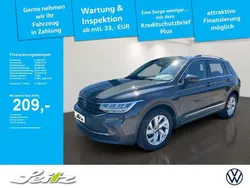 Grau Gebraucht 2023 VW Tiguan Move SUV | 27.340 € (Guter Preis)