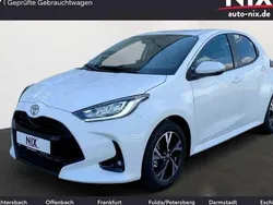 Weiß Neu 2024 Toyota Yaris Hybrid Comfort Limousine | 23.900 € (Guter Preis)