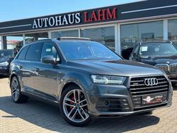 Grau Gebraucht 2017 Audi Q7 S-Line SUV | 36.990 € (Etwas zu teuer)