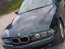 Grün Gebraucht 2003 BMW 530 Exclusive Kombi | 3.400 € (Fairer Preis)