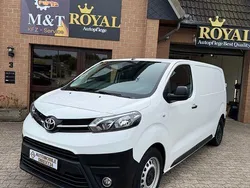 Weiß Gebraucht 2021 Toyota Proace Comfort Van | 16.100 € (Fairer Preis)