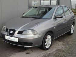 Beige Gebraucht 2004 Seat Ibiza Fresh Limousine | 2.380 €