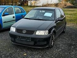 Schwarz Gebraucht 2000 VW Polo Kleinwagen | 600 € (Guter Preis)