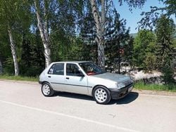 Silber Gebraucht 1993 Peugeot 205 Limousine | 4.500 €
