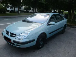 Grün Gebraucht 2002 Citroën C5 Limousine | 1.990 € (Fairer Preis)